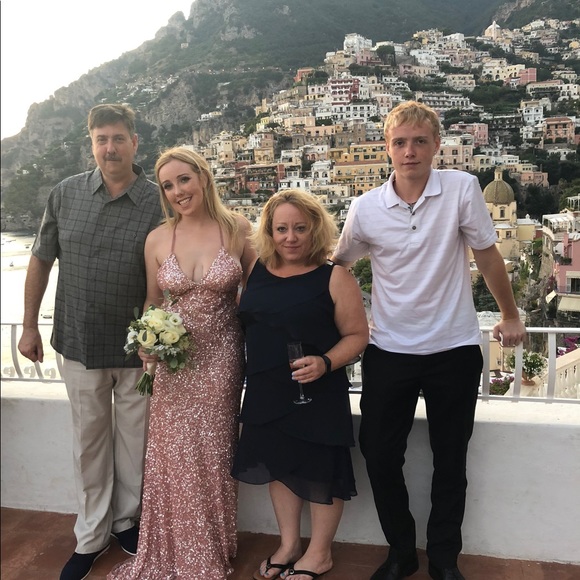 Pink sparkle gown - Picture 2 of 2